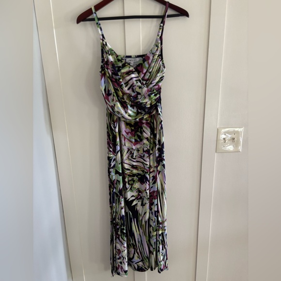 Jennifer Lopez Dresses & Skirts - Jennifer Lopez Abstract Spaghetti Strap Dress